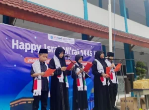 Puitisasi Al-Quran Memeriahkan Isra Mikraj di SD Mugeb