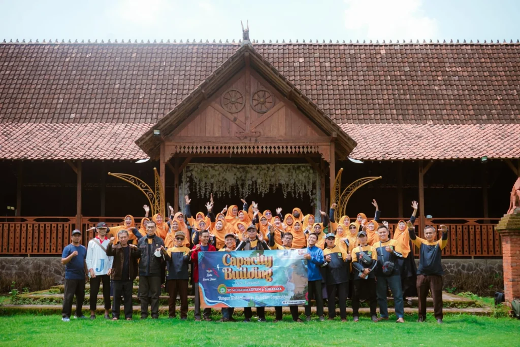 Tongkat Gila Bikin ‘Gila’ di Outbound Capacity Building SD Musix