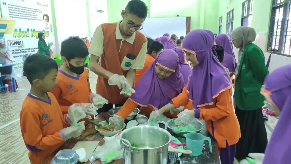 Membuat Kue Legit Kenyal Manis ala Siswa Mimsapa