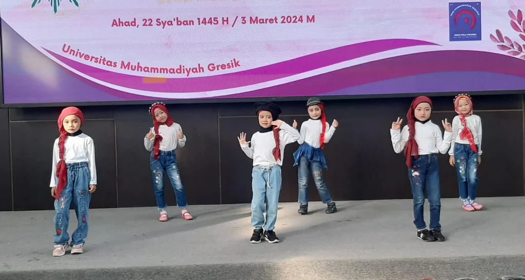 Tari Semua Murid Semua Guru Memeriahkan Pelatihan di UMG