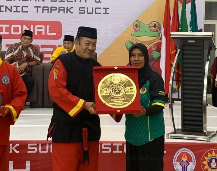 22 Pesilat Tapak Suci Antarkan Smamita Raih Juara Umum SAC 2024