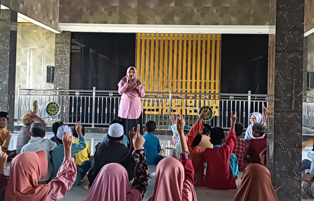 Pondok Ramadhan Mimdaka, Ada Kisah Dermawan dan Ustadz