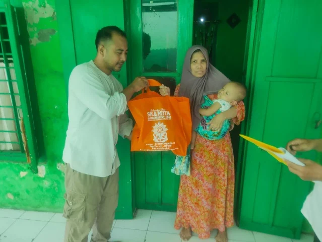Tunaikan Rukun Islam, Smamita Salurkan Zakat Fitrah