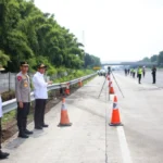 Menko Muhadjir Gercep Tangani Kecelakaan di Ruas Tol Cikampek KM 58