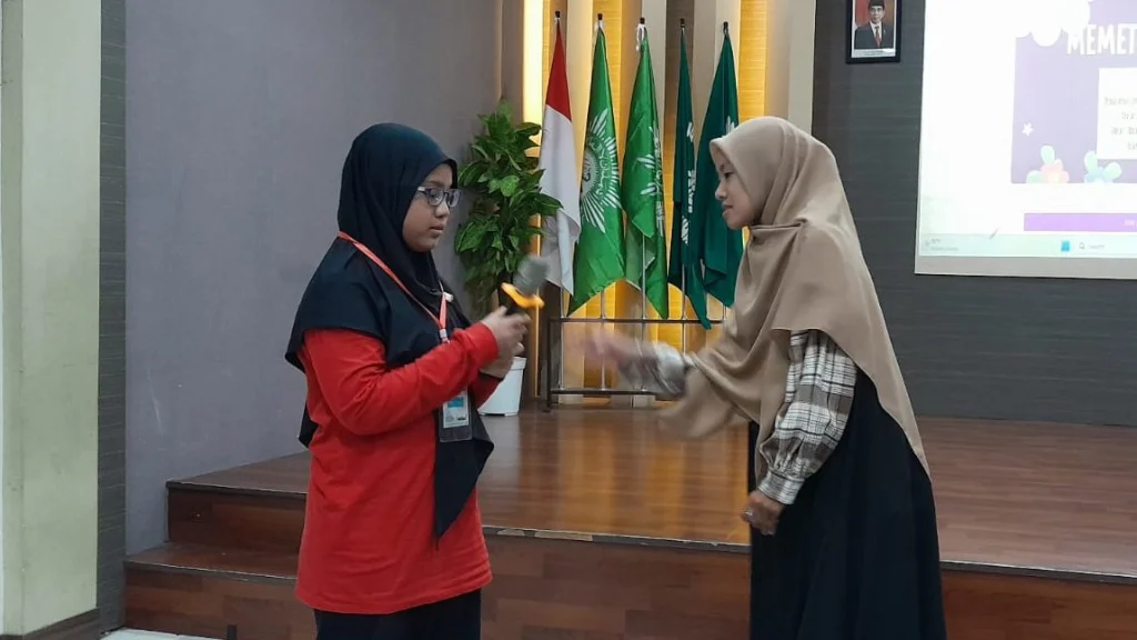 Siswa SDMM Belajar 3T ala IPM Gresik