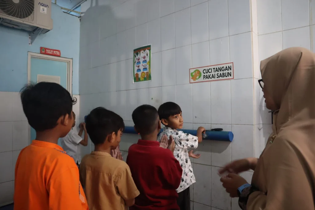 Belajar Cara Wudhu dan Mandi Junub