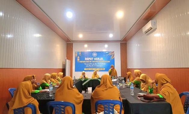 Baru Terbentuk Setahun, Ranting Aisyiyah Ini Gelar Raker di Kafe