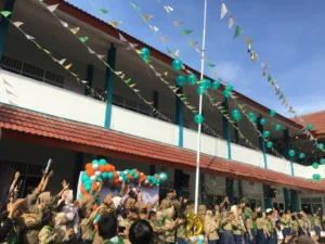 Pelepasan Burung Perkutut bareng Ikwam di Milad Ke-29 SD Mugeb