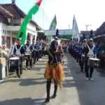 Pawai Taaruf dan Drumben Memeriahkan Tabligh Akbar PCM Laren