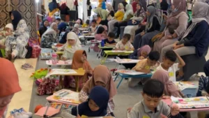 SD Mugeb bersama KWG Adakan Lomba Fashion Show dan Mewarnai