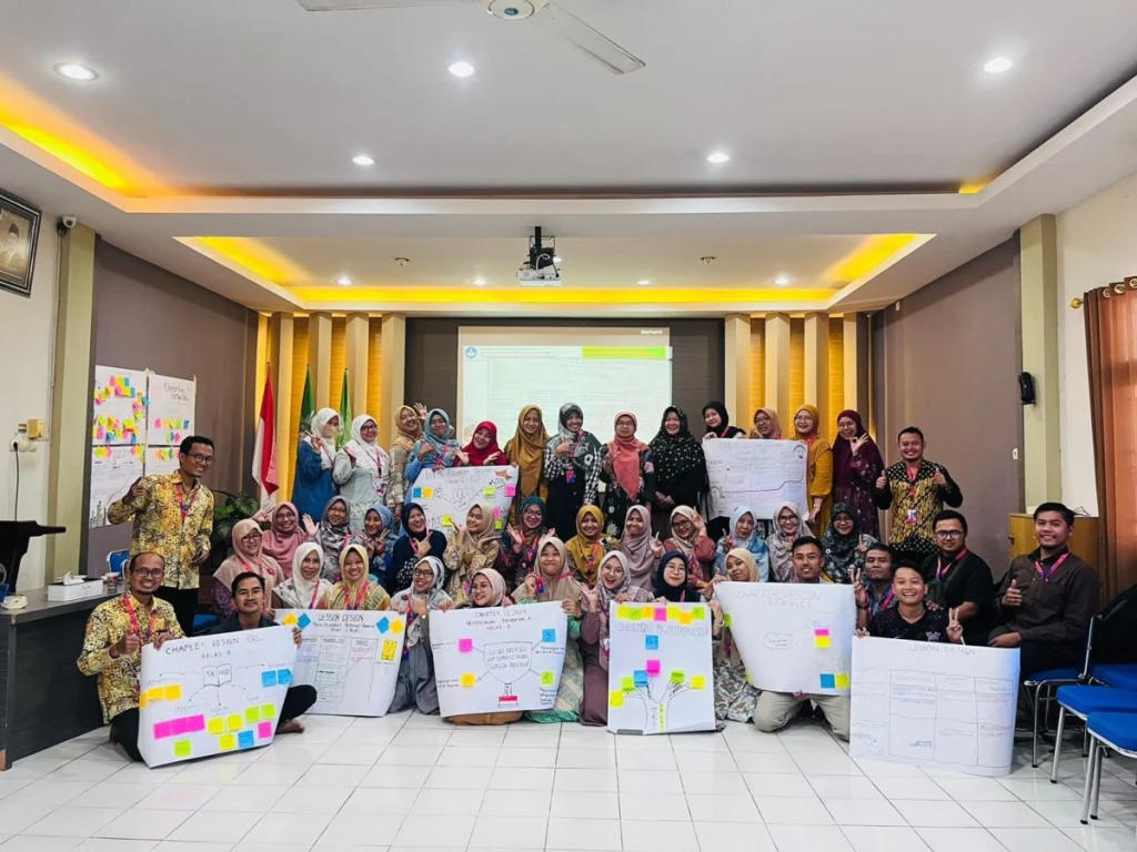 Tidak Mudah Menjadi Guru, Pendidikan Bukan Sekadar Mengikuti Kurikulum