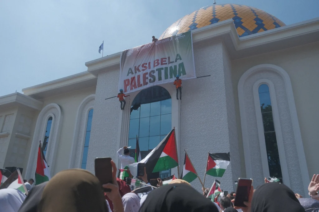 Serba-serbi Aksi Bela Palestina di Umsida, Ada Semangka dan Keranda