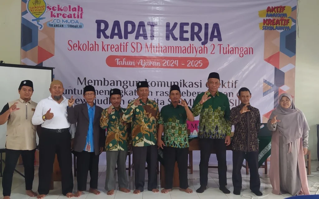 SD Muda Tusida Apresiasi Guru dan Karyawan saat Rapat Kerja