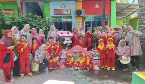 Bunda PAUD Apresiasi Gelar Karya P5 KB Aisyiyah 27 dan TK Aisyiyah 5 Surabaya