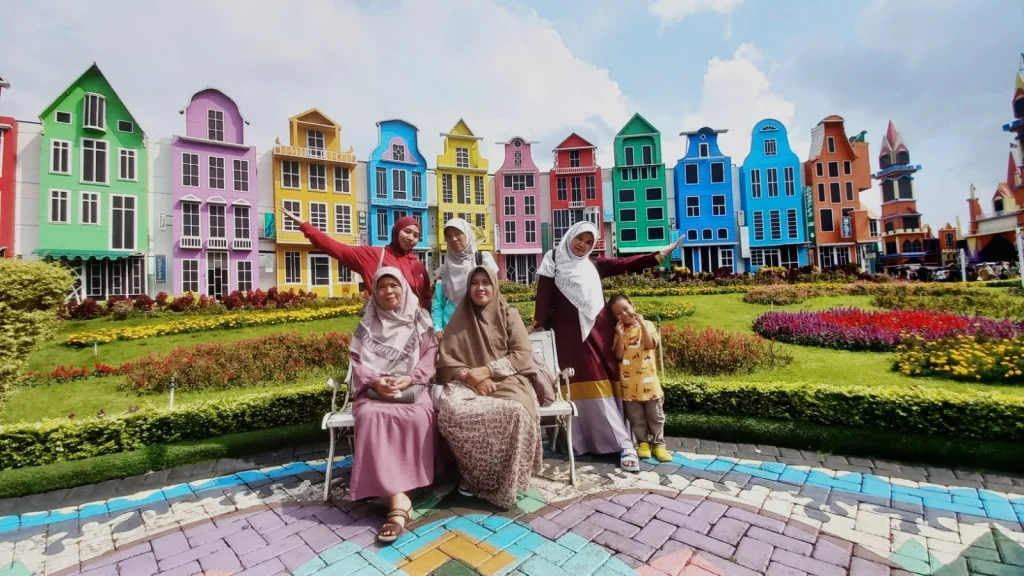 MTs Mupatsy Berlibur ke Santerra de Laponte dan Jatim Park