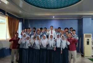 Siswa Spemutu Field Trip ke Perpusda, Dapat Pesan Kepala Dinas