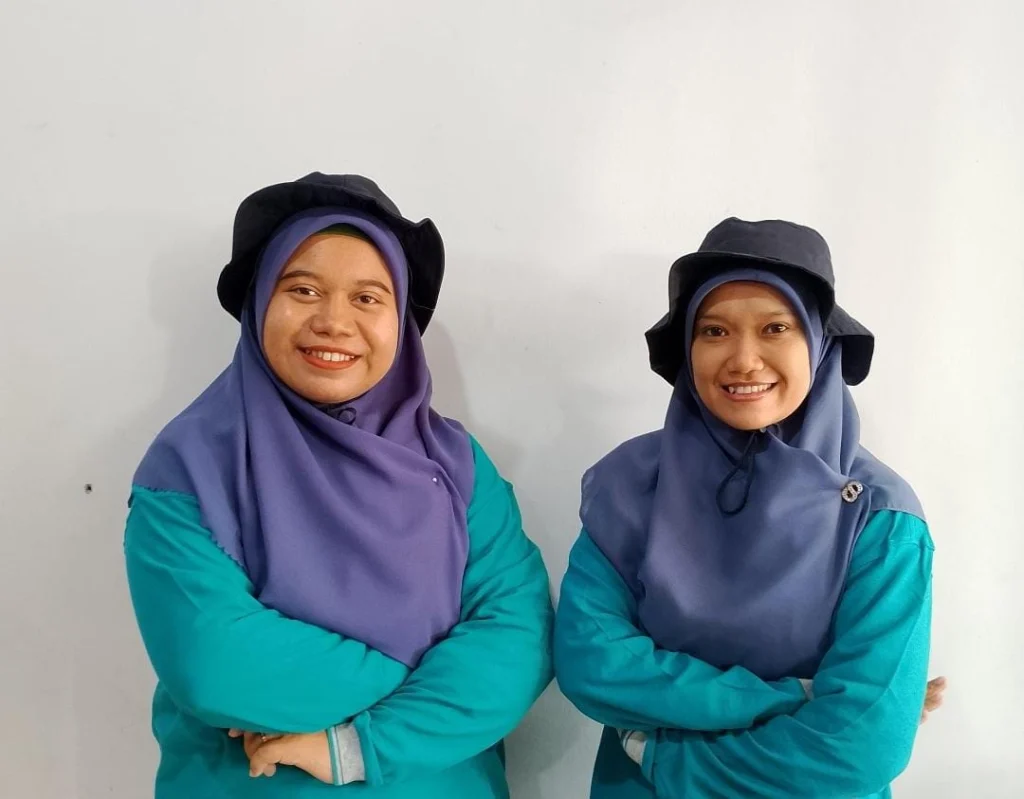 Jelang Gathering ke Jolotundo Glamping, Guru SD Mugeb Dapat Kaos dan Topi