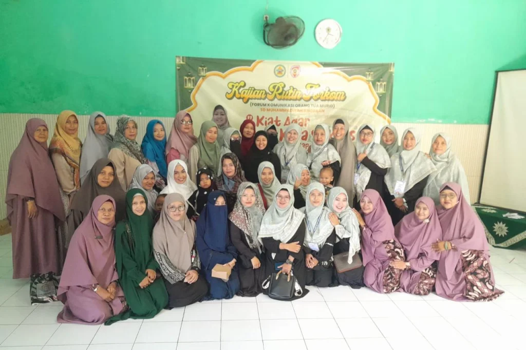 Generasi Stroberi Jadi Kajian Parenting di SD Muhammadiyah Ngaban