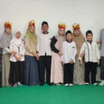 Murid MI Mulia Cangaan Beri Mahkota Orang Tua di Ujian Praktik Ini