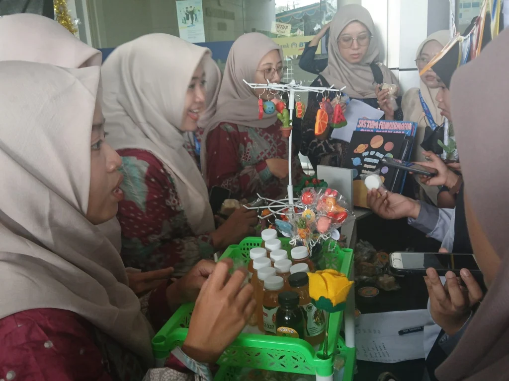 Sabun dari Limbah Dipamerkan Mahasiswa PPG UMG