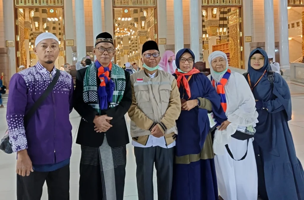 Saat Bani Yasin Bertemu di Tanah Suci, Ini Kisah Perjuangan Mereka