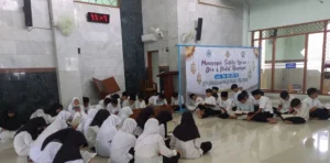 Siswa SD Muhtar Munaqasah Tahfidh Qur’an, Hadits, dan Doa Yaumiah