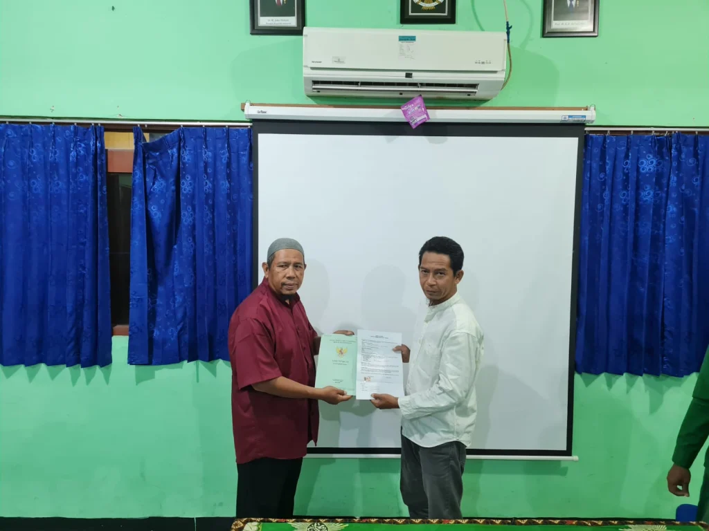 PCM Tulangan Menerima Wakaf Tanah untuk Mushalla Ranting Kepadangan