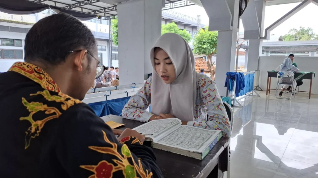 Empat Materi Keislaman Diujikan dalam Praktik Ibadah Siswa Kelas XII SMA Muha Genteng