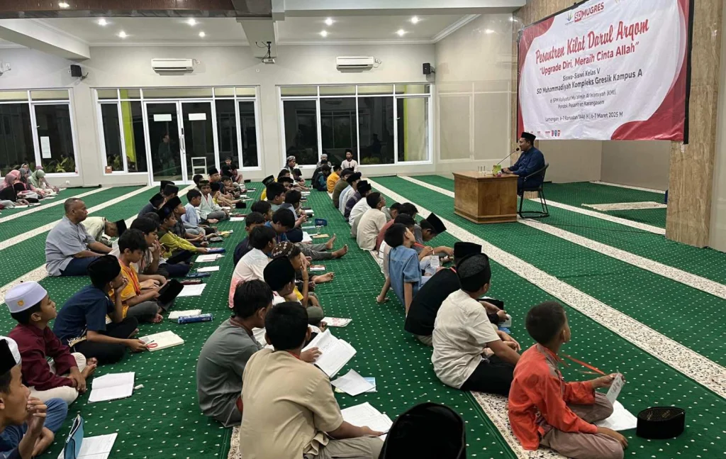 Murid Kelas 5 SD Mugres Upgrade Diri Melalui PKDA di Ponpes Karangasem Paciran