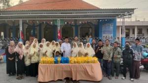 Merajut Kebersamaan di Ramadan: PCNA dan PCPM Turi Berkolaborasi dalam Kegiatan Berbagi Takjil