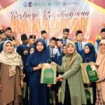 PCM dan PCA Kenjeran Berkolaborasi Berbagi Kebahagiaan Ramadan Bersama Anak Yatim