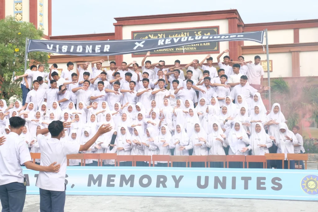 Kenangan Terindah di Ujung Perjalanan: MTs Muhammadiyah 15 Al Mizan Abadikan Momen Perpisahan Kelas IX