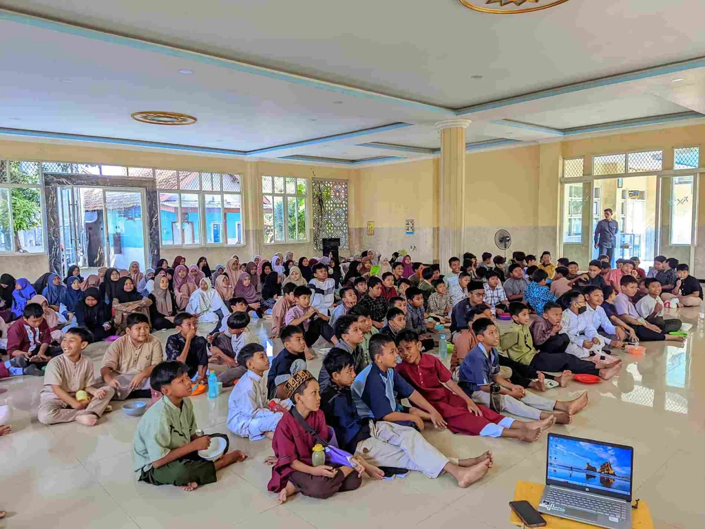 Nonton Bareng Kisah Nabi Ibrahim, Cara SD Muhammadiyah 8 Tulangan Tanamkan Makna Kurban