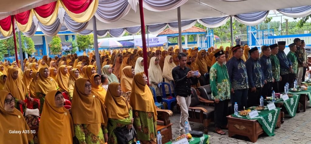 PCA Laren Gelar Pelatihan Eco Enzyme: Wujudkan Lingkungan Bersih dan Sehat