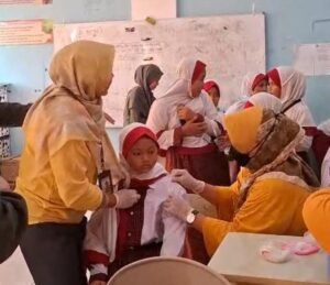 Semarak BIAS, SD Muhammadiyah 1 Driyorejo Gelar Imunisasi DT dan TD Serentak untuk Tiga Jenjang Kelas