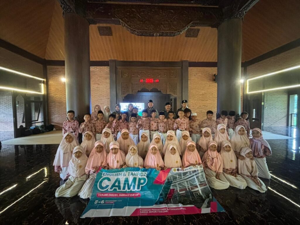 Gelar ECP dan TCP Camp 2025, Siswa SD Muhammadiyah 1 Driyorejo Kunjungi Pondok Modern Internasional Abdul Malik Fajar Malang