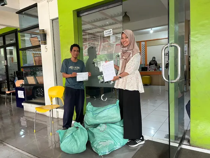 Lazismu Jatim Salurkan 100 Kg Daging Beku di PRM Masangan Wetan