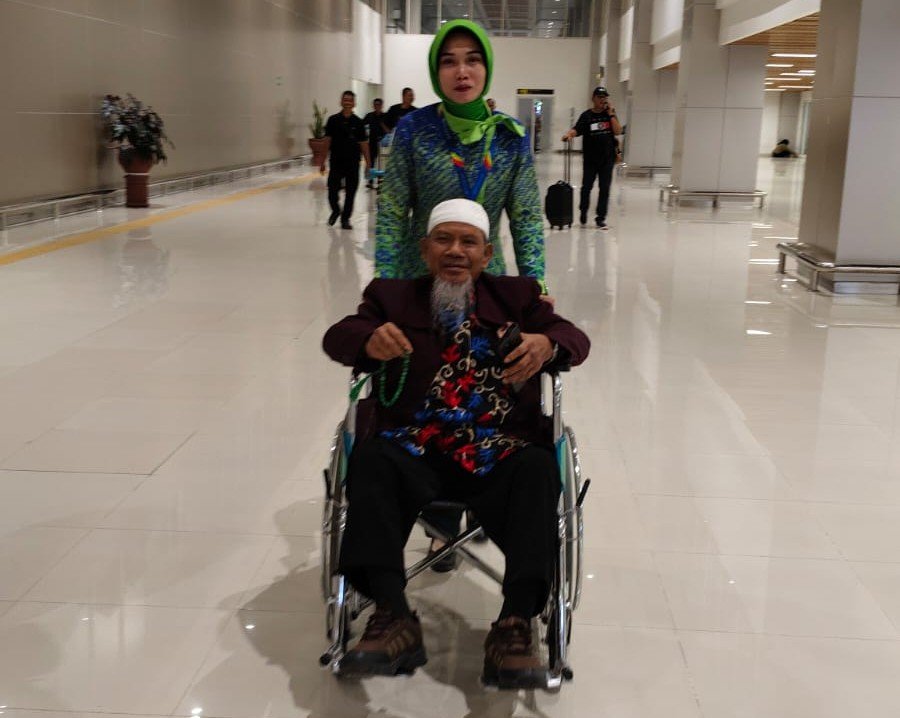 Di Antara Soto, Nasi Padang, Kopi, dan Amanah Terakhir: Drama Perjalanan Abah Wi Sebelum Berpulang