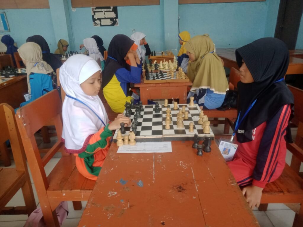 Peserta Catur Termuda dari Mimda Paciran pada Lomba O2SM 2025