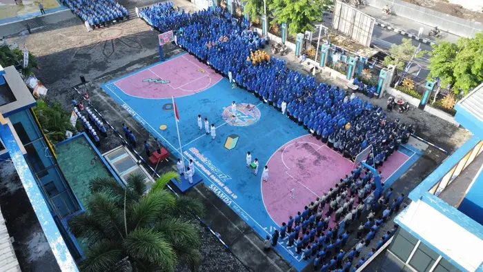 Puluhan Guru Smamita Hadiri Upacara Hari Guru 2025 di PDM Sidoarjo