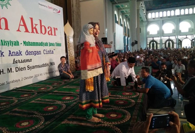 Hebohnya Tabligh Akbar Aisyiyah saat Kedatangan Boneka Susan