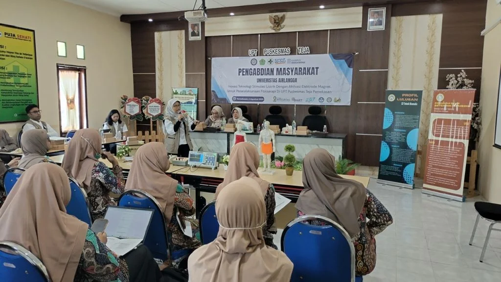 UNAIR Kenalkan Teknologi Elektrostimulator untuk Terapi Low Back Pain di Pamekasan