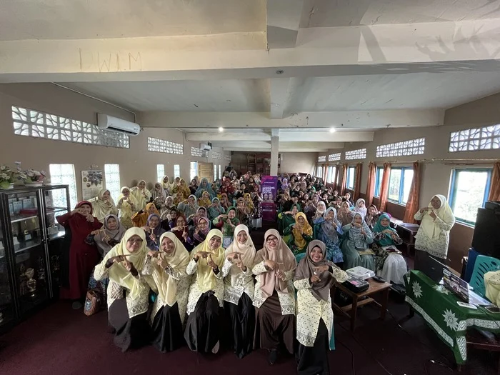 PWNA Kalsel dan Tular Nalar Mafindo Gelar Akademi Digital Lansia: Ayu Balajar Sakira Kada Takaji Habar