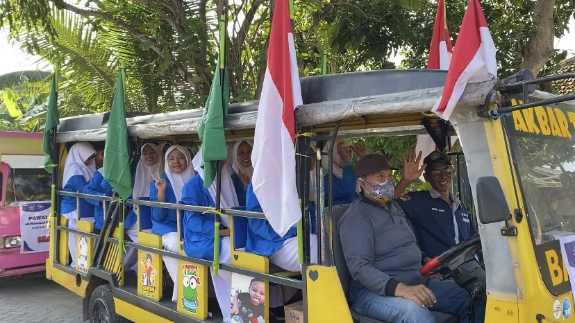Tayo dan HW Smala Meriahkan Pawai Taaruf Muhammadiyah Dukun