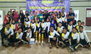 Drumband Pesantren Paciran Sisihkan Anak Band