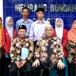 Abah Lembang, Berjuang untuk Pendidikan hingga Detik Terakhir Kehidupannya