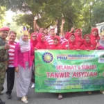 Gerak Jalan dan Yel-Yel Sambut Tanwir Aisyiyah