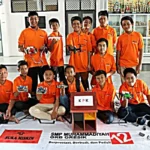 Ada Robot Koruptor Nabrak Tiang Listrik di SMPM 12 GKB