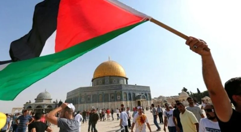 Dari Surabaya ke Jerusalem: Bersimpuh di Mihrab Al Aqsha