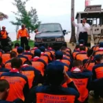 Di Pantai Panyuran, 250 Relawan Bencana Ini Digembleng Seteguh Karang